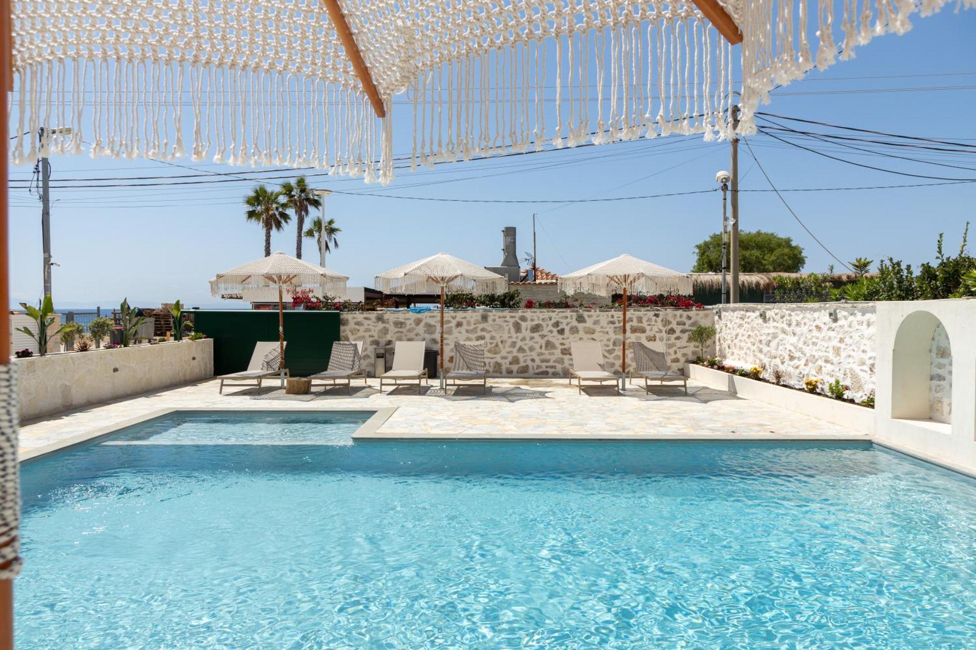 Dimitri Hotel Himare Exterior photo